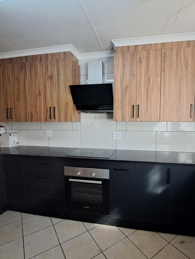 Wood & Black Wood & Black