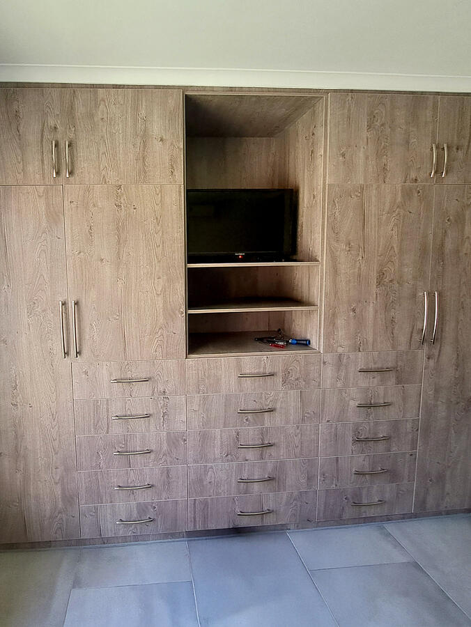 Silver & White Silver & White